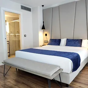 https://taverna-de-la-sal-boutique-hotel.catalonia-hotels.com